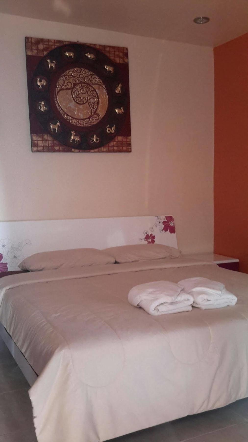 Donchai House Guest House& Cafe Chiang Mai Exterior foto